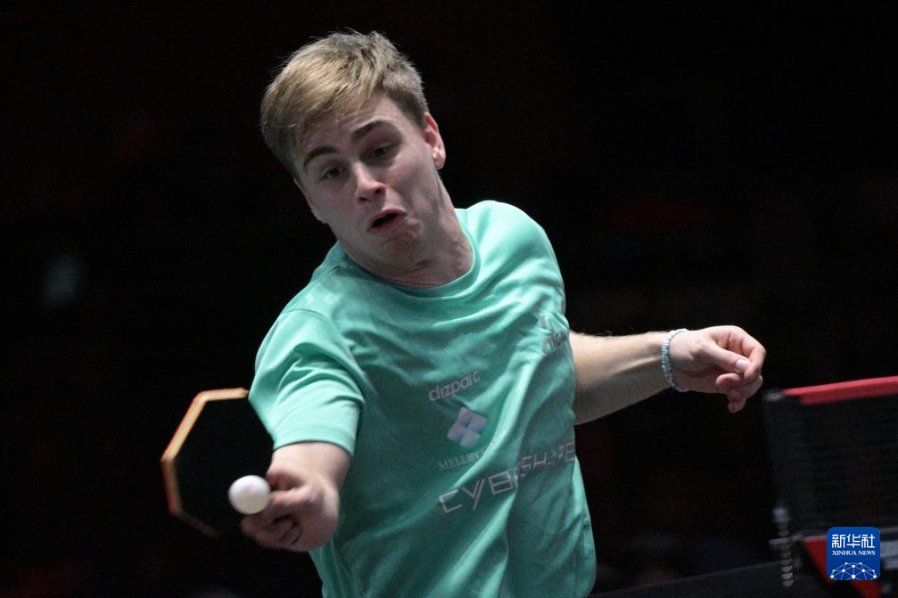 他就以迅速 他就以迅速