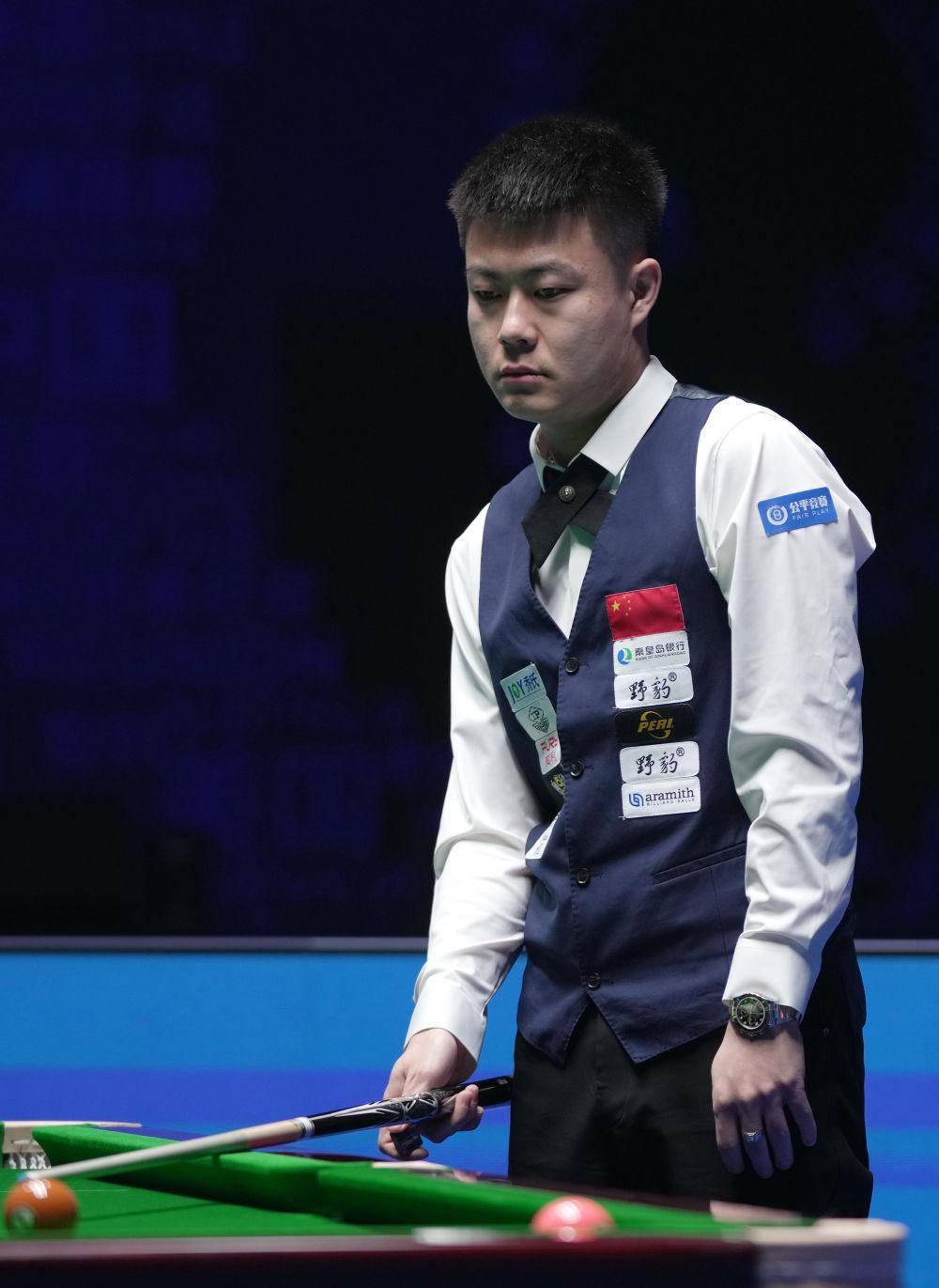 些球员在过 些球员在过