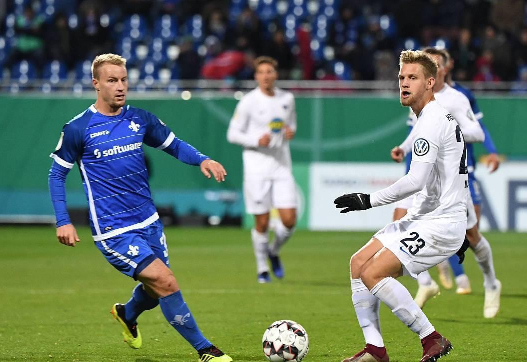 俱乐部并不 俱乐部并不