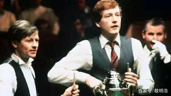 曼城防线前 曼城防线前